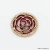 Broche camélia aimantée ronde filigrane métal strass émail 0522515 rouge bordeaux