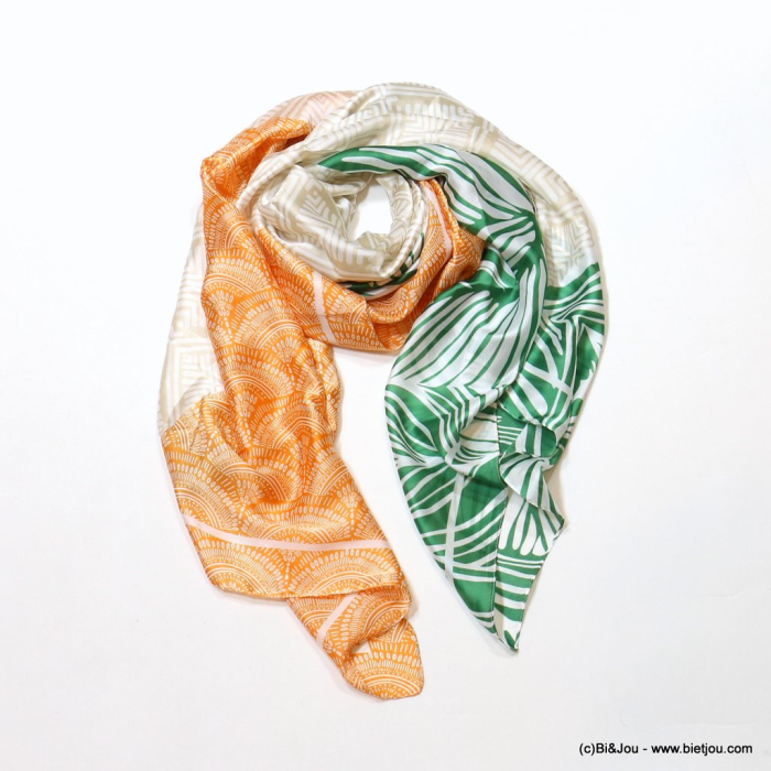 Foulard imprimé géométrique feuille bordure 0723001 vert Foulard imprimé géométrique feuille bordure 0723001 vert