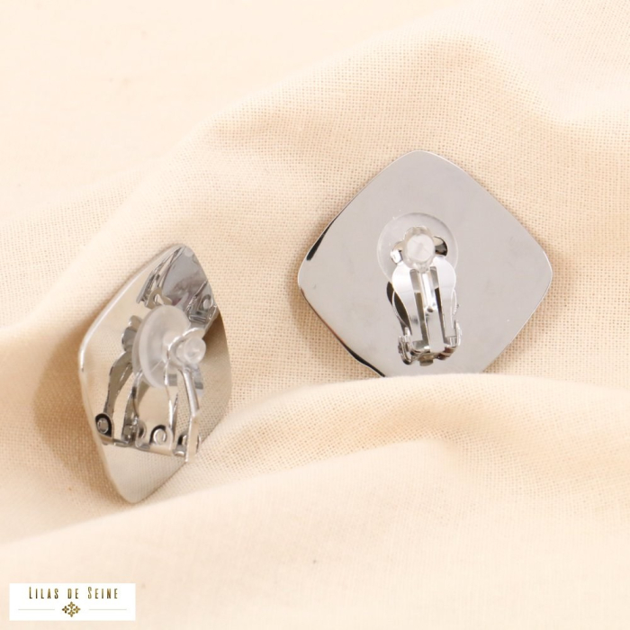 Boucles d'oreilles CLIPS losanges martelés style vintage en acier 0323525 argenté