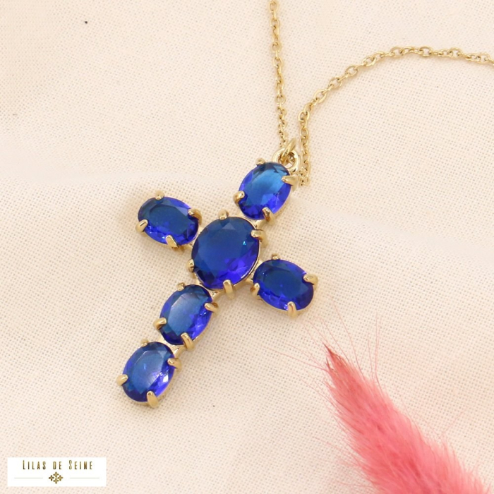 Collier acier avec maxi pendentif croix en cristaux colorés pour femme 0123501 bleu foncé
