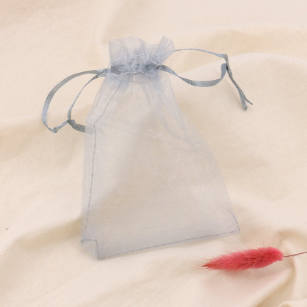 100 sachets organza cadeaux 0617509 gris clair