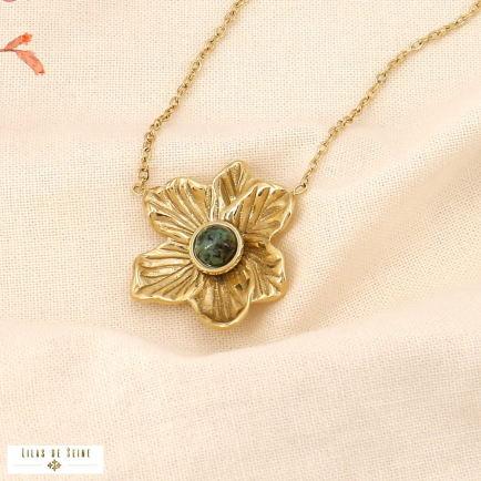 Collier court pendentif fleur de lotus gravée et cabochon pierre naturelle 0123600 vert foncé