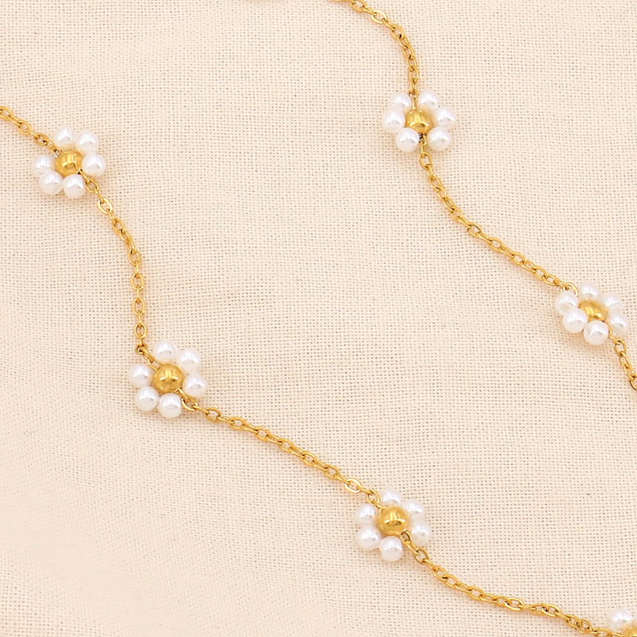 Collier acier inoxydable fleurs billes imitation perle 0124142 blanc