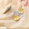Boucles d’oreilles CLIP acier inox carré texturé 0325080 doré/argenté