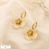 Boucles d'oreilles créole acier fleur résine coloré 0325134 naturel/beige