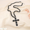 Collier sautoir croix acier perle acrylique 0125511 noir
