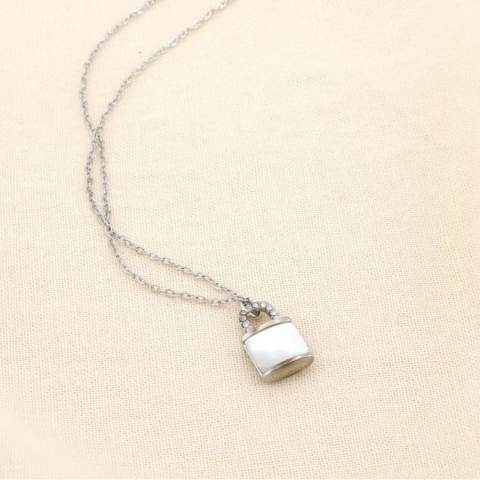 Collier cadenas acier inoxydable nacre strass 0125579 argenté