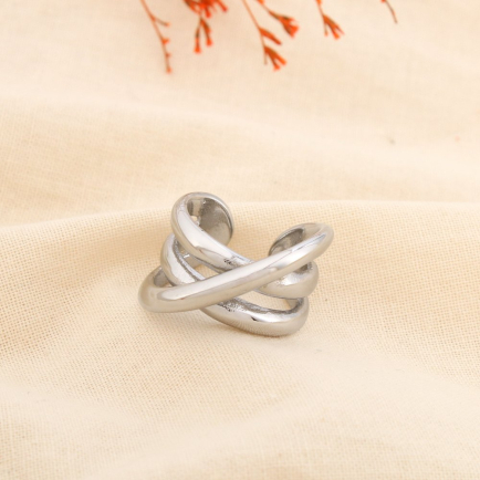 Bague acier inoxydable ajouré entrelacé contemporain 0425539 argenté