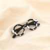 Broche lunettes résine marbré épingle métal 0525512 noir/blanc