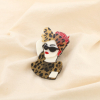 Broche épingle femme vintage léopard résine métal 0525507 marron