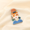 Broche épingle femme lunettes vintage résine métal 0525511 bleu