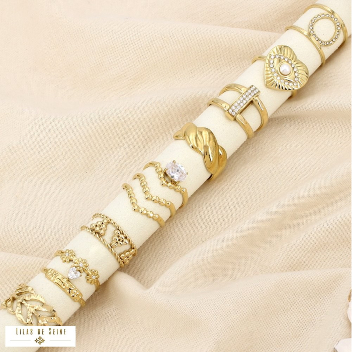Ensemble 8 bagues acier strass pierre nuance blanche 0425552 doré