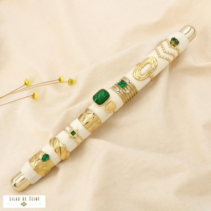 Ensemble 8 bagues acier strass résine nuance verte 0425553 vert