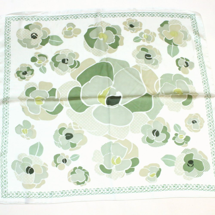 Carré satin floral graphique touché soie polyester 0726010 vert
