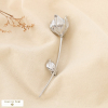 Broche épingle fleur stylisée acier inoxydable 0526004 argenté