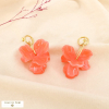 Boucles d’oreilles pendantes anneau acier fleur résine sculptée 0326135 saumon