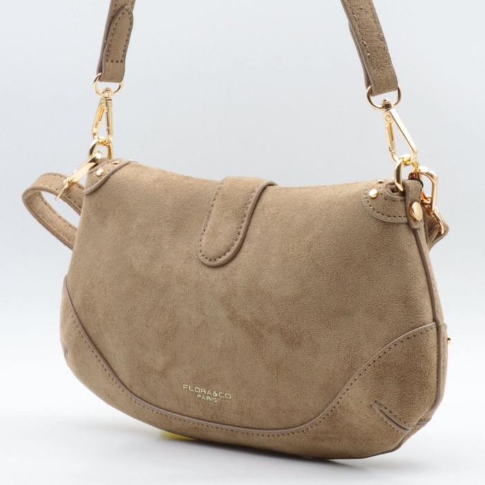 Sac porté épaule Flora&Co bohème chic façon daim clous 0926033 taupe