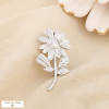 Broche épingle acier inoxydable fleur stylisée 0526022 argenté