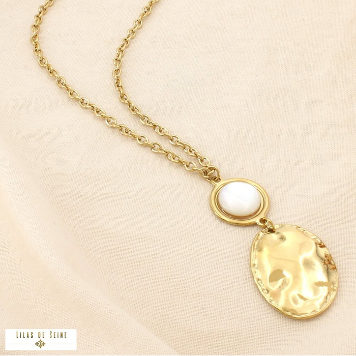Collier acier inoxydable martelé pendentif nacre 0126109 doré