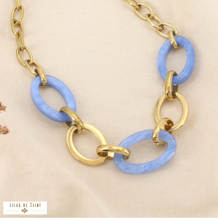 Ce collier acier inoxydable résine marbrée ovale 0126188 bleu ciel