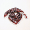 Carré satin motif cachemire touché soie polyester 0726506 rouge bordeaux